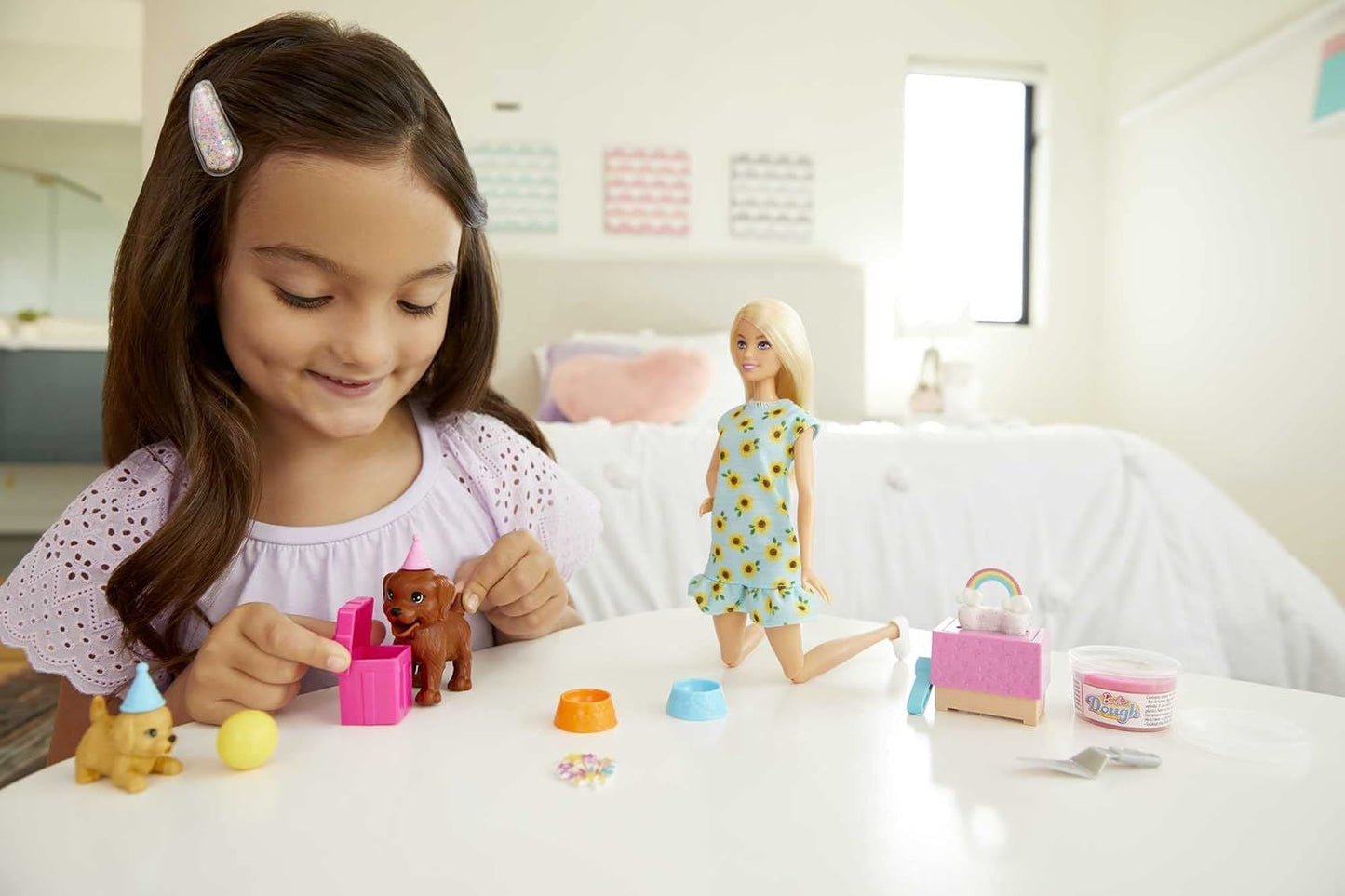 Barbie Puppy Party Doll and Playset GXV75 (Barbie)